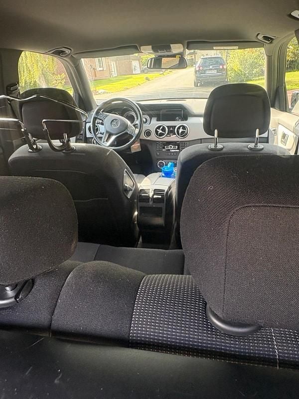 Gebraucht Mercedes GLK250 203 PS (149 kW) 2013 Schwarz SUV