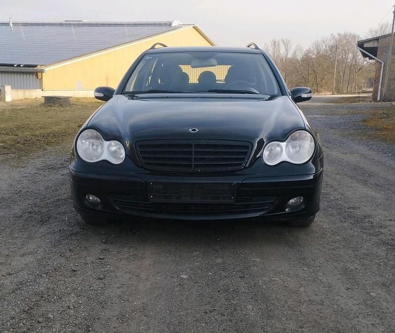 Gebraucht Mercedes C180 Elegance 143 PS (105 kW) 2006 Schwarz Kombi