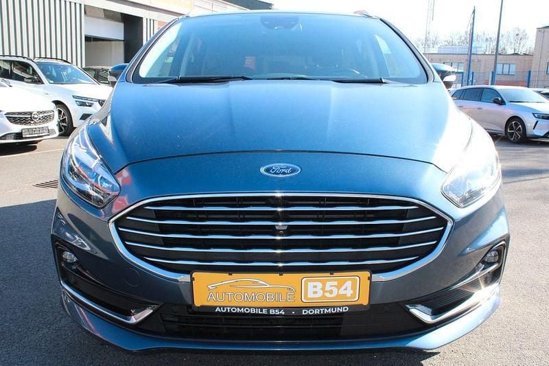 Gebraucht Ford S-MAX Titanium 150 PS (110 kW) 2022 Blau Van / Kleinbus