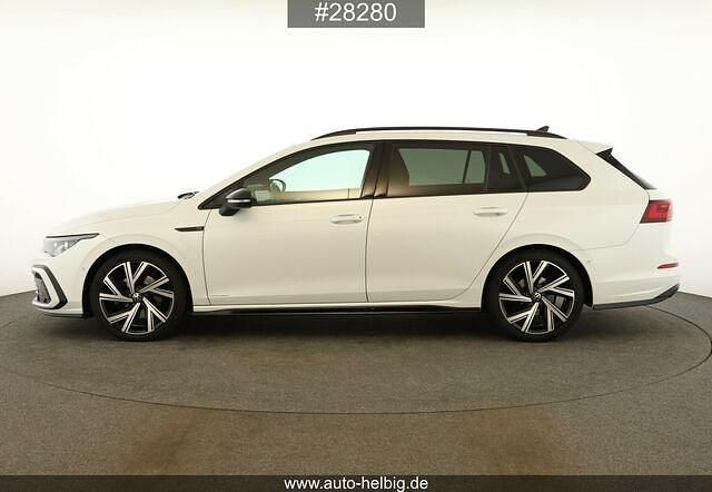 Gebraucht VW Golf VIII R-line 190 PS (139 kW) 2022 Oryxweiß perlmutteffekt Kombi