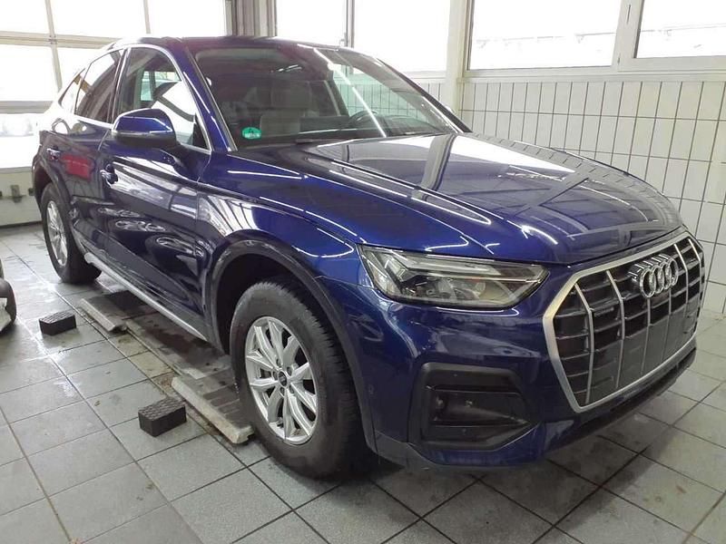 Gebraucht Audi Q5 Advanced Plus 204 PS (150 kW) 2021 Navarrablau metallic SUV