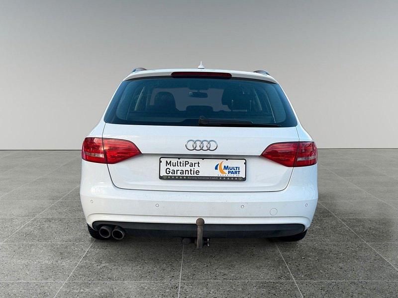 Gebraucht Audi A4 Attraction 150 PS (110 kW) 2014 Weiß Kombi
