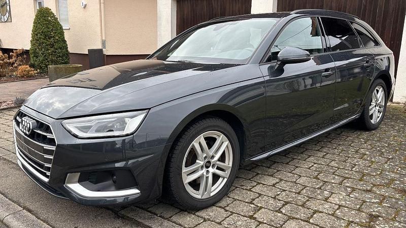 Gebraucht Audi A4 Ambiente 163 PS (119 kW) 2023 Grau Kombi