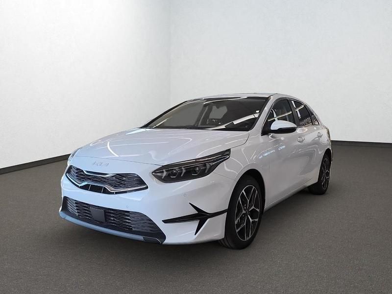 Nowe Kia Ceed 101 KM (74 kW) 2025 Biały Hatchback
