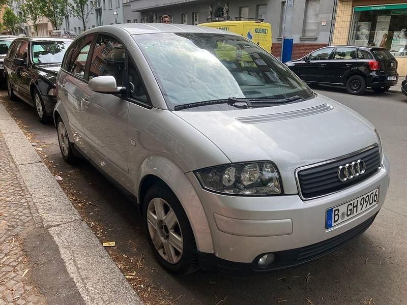 Silber Gebraucht 2004 Audi A2 Kleinwagen | 1.850 € (Superpreis) - Bild 1/4
