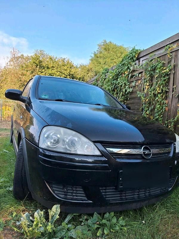 Schwarz Gebraucht 2006 Opel Corsa Kleinwagen | 400 € (Superpreis) - Bild 1/3