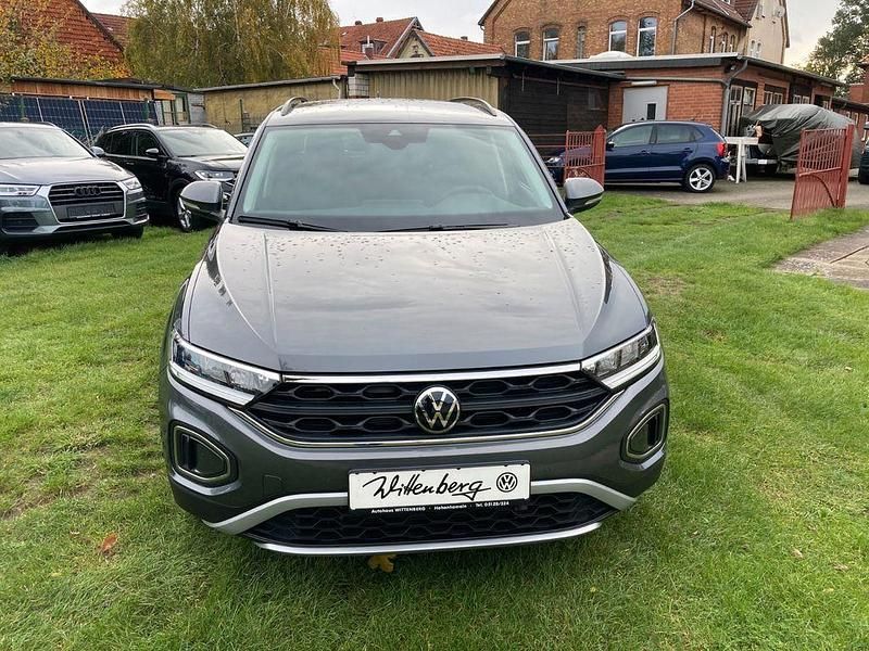Gebraucht VW T-Roc Move 150 PS (110 kW) 2024 Grau SUV