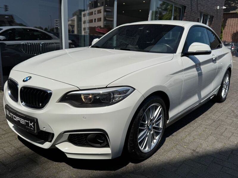 Weiß Gebraucht 2014 BMW 225 M Sport Coupé | 17.900 € (Etwas zu teuer) - Bild 1/4