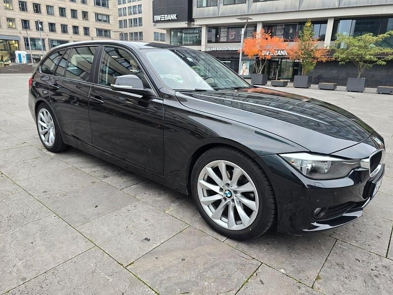 Gebraucht BMW 320 Efficient Dynamics 163 PS (119 kW) 2015 Schwarz Kombi