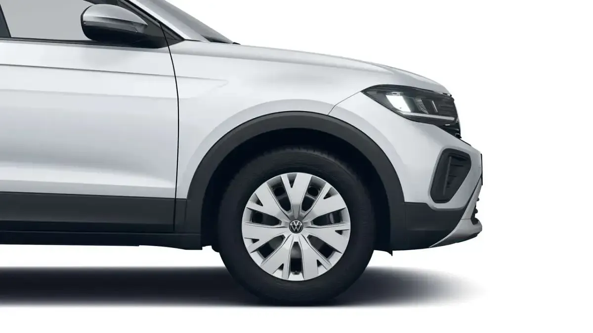 Gebraucht VW T-Cross Basis 95 PS (69 kW) 2025 Reflexsilber metallic SUV