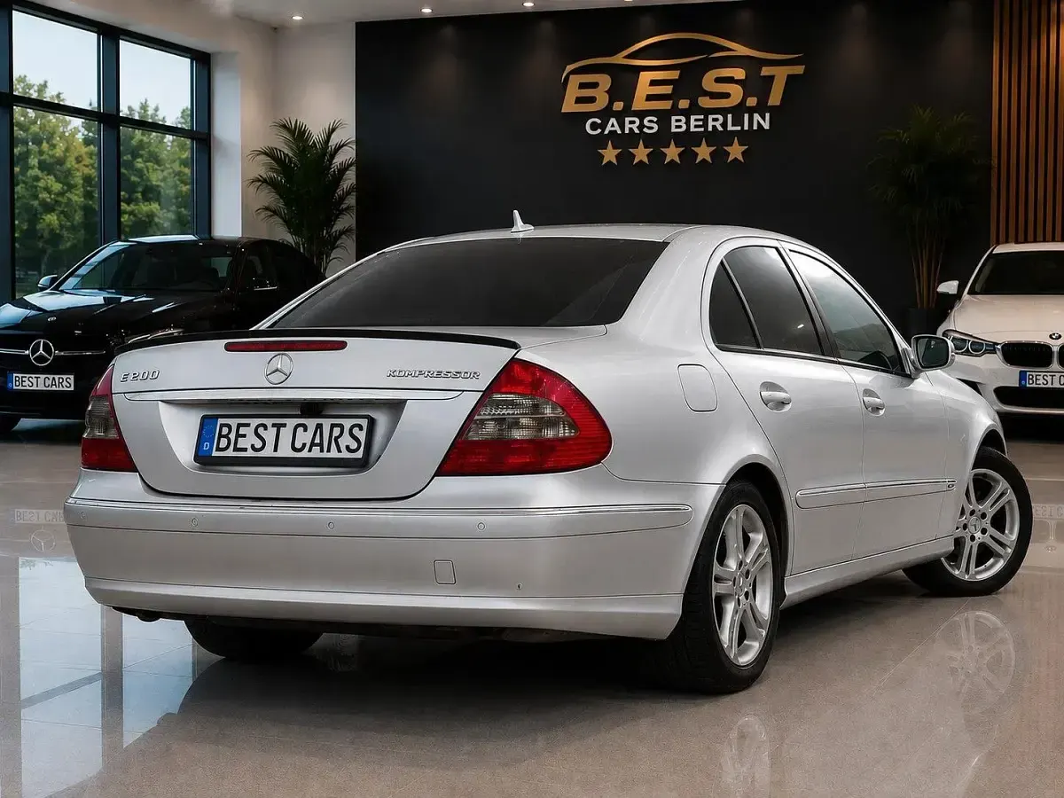 Gebraucht Mercedes E200 Avantgarde 184 PS (135 kW) 2007 Silber Limousine