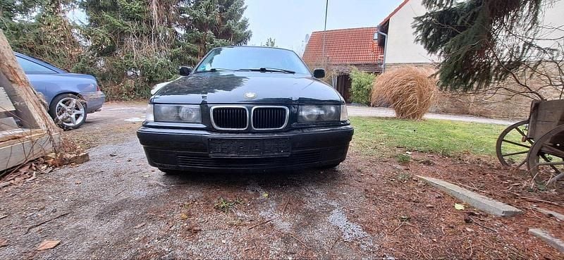 Gebraucht BMW 316 101 PS (74 kW) 1997 Schwarz Limousine