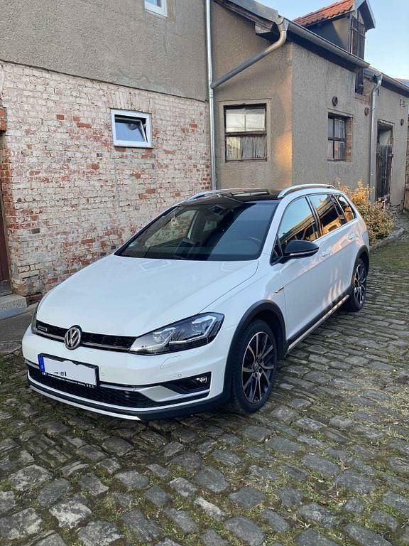 Gebraucht VW Golf Alltrack 184 PS (135 kW) 2020 Weiß Kombi