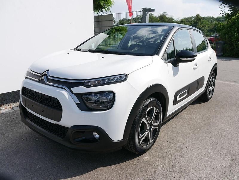 Weiß Gebraucht 2022 Citroën C3 PureTech Kleinwagen | 11.290 € (Guter Preis) - Bild 1/4