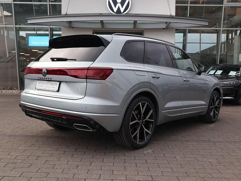 Neu VW Touareg R-line 286 PS (210 kW) 2025 Silber SUV