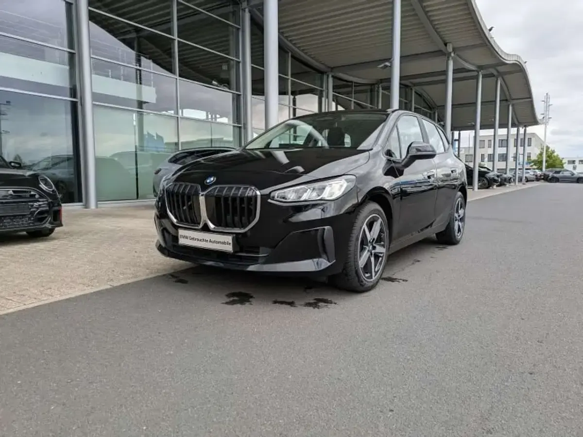 Gebraucht BMW 216 Active Tourer 122 PS (89 kW) 2023 Schwarz Van / Kleinbus