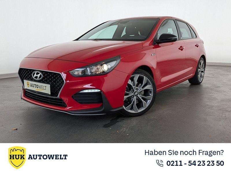 Rot Gebraucht 2020 Hyundai i30 N Line Limousine | 12.160 € (Superpreis) - Bild 1/3