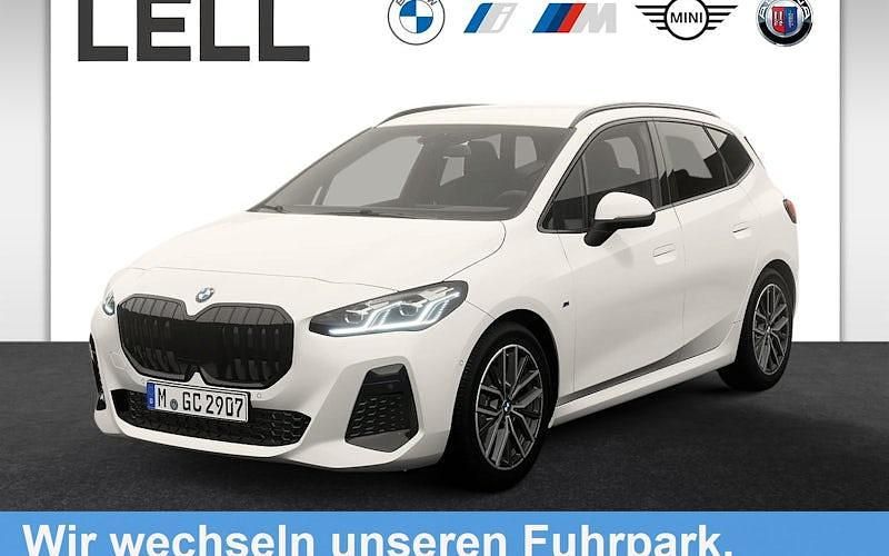 Weiß Neu 2025 BMW 218 Luxury Line Kombi | 42.970 € (Etwas zu teuer) - Bild 1/4