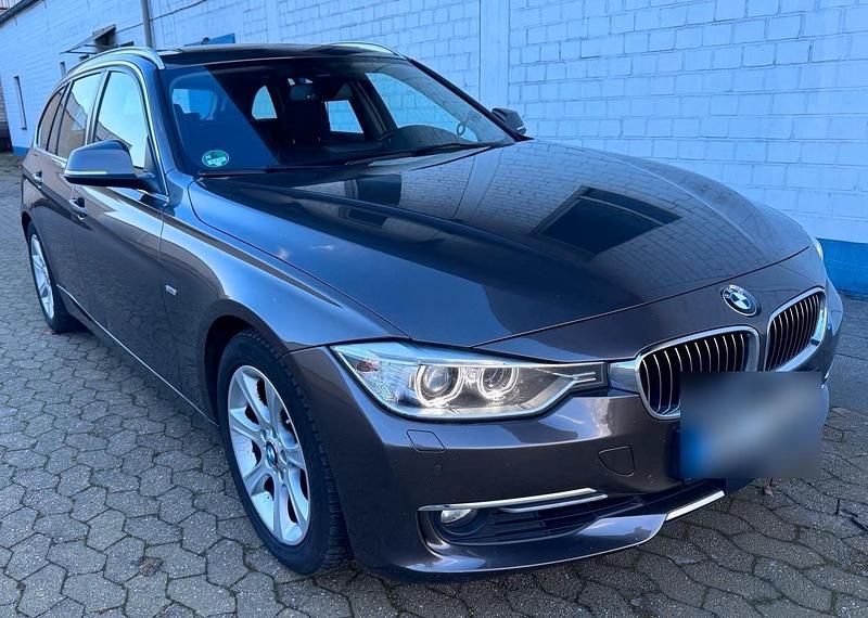 Gebraucht BMW 330 Luxury Line 258 PS (189 kW) 2014 Braun Kombi