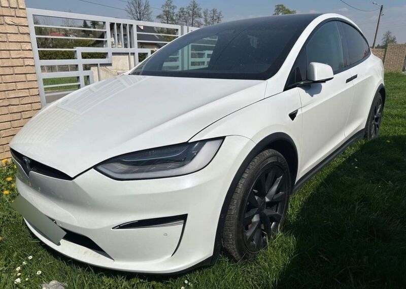 Weiß Gebraucht 2023 Tesla Model X Plaid SUV | 64.000 € - Bild 1/4