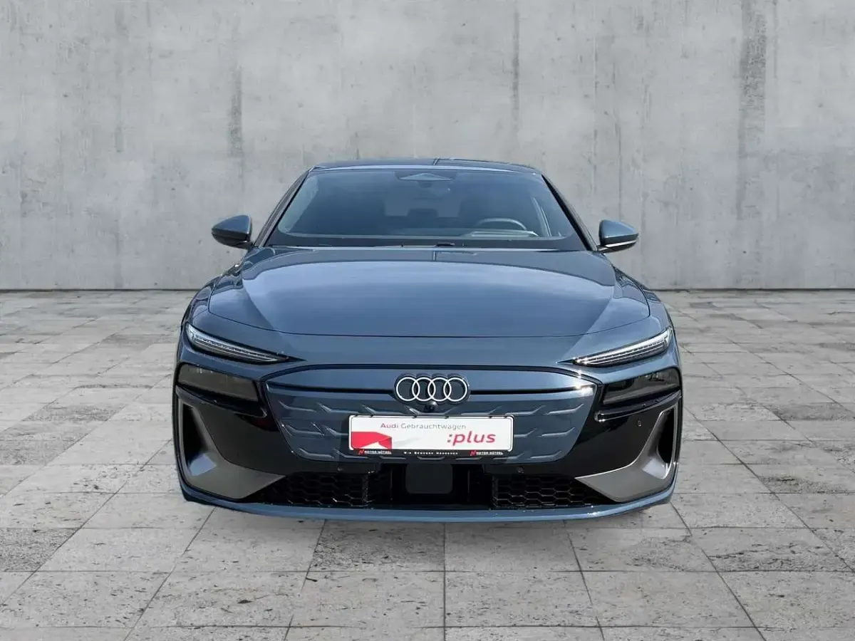 Gebraucht Audi A6 e-tron S-Line 269 kW (367 PS) 2025 Plasmablau metallic Kombi