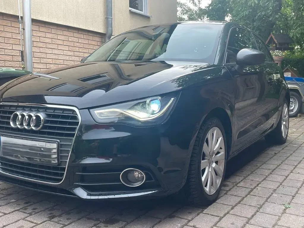 Używany Audi A1 Ambition 122 KM (89 kW) 2012 Czarny Hatchback
