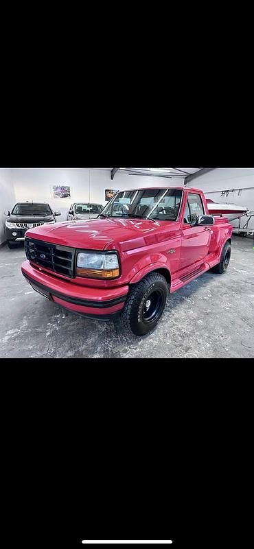 Rot Gebraucht 1993 Ford F-150 Abholung | 19.900 € - Bild 1/4