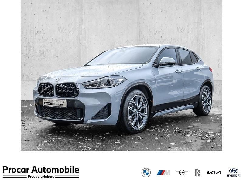 M brooklyn grau metallic Gebraucht 2021 BMW X2 Performance SUV | 27.490 € (Fairer Preis) - Bild 1/4