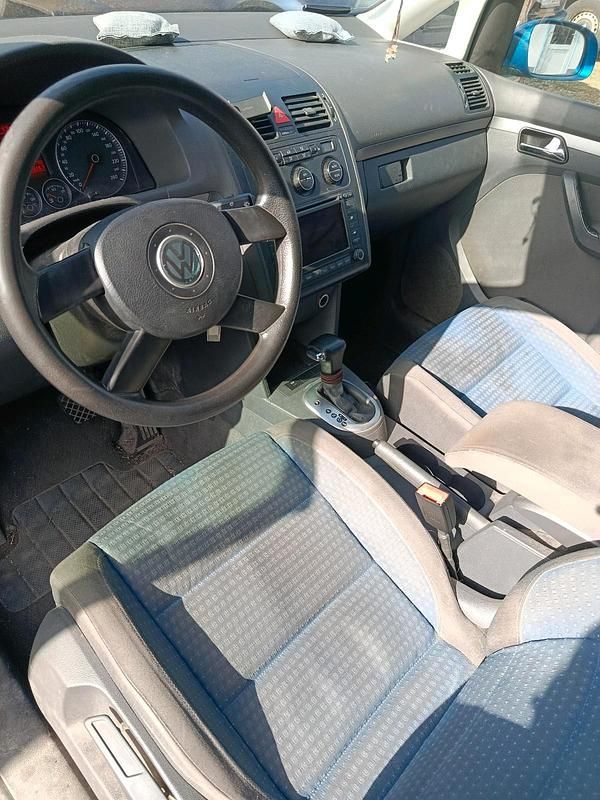 Gebraucht VW Touran 105 PS (77 kW) 2005 Blau Van / Kleinbus