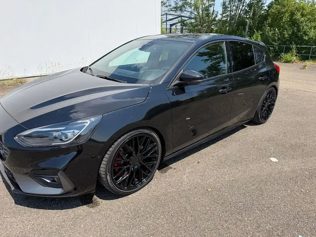 Gebraucht Ford Focus ST 280 PS (205 kW) 2020 Schwarz Limousine