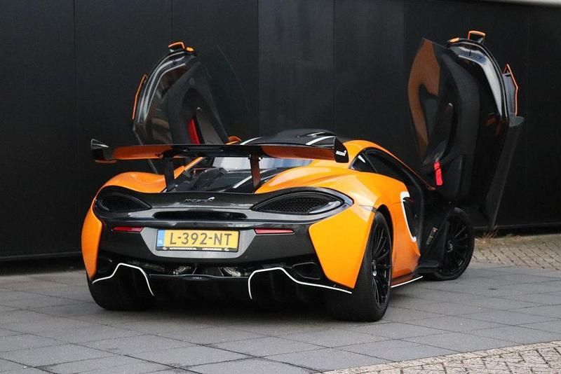 Gebraucht McLaren 620R 620 PS (456 kW) 2021 Orange Coupé