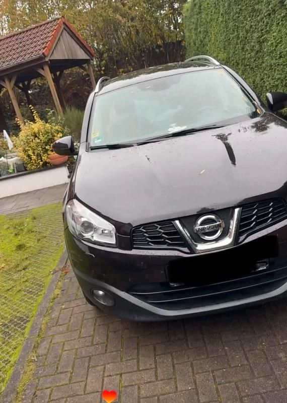 Braun Gebraucht 2011 Nissan Qashqai +2 SUV | 8.999 € (Fairer Preis) - Bild 1/4