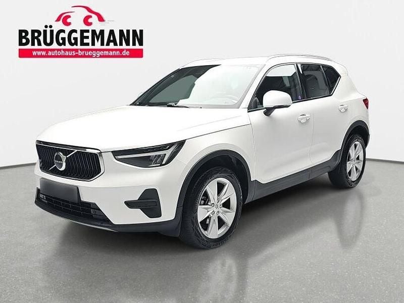Weiss Gebraucht 2024 Volvo XC40 Core SUV | 31.890 € (Guter Preis) - Bild 1/4