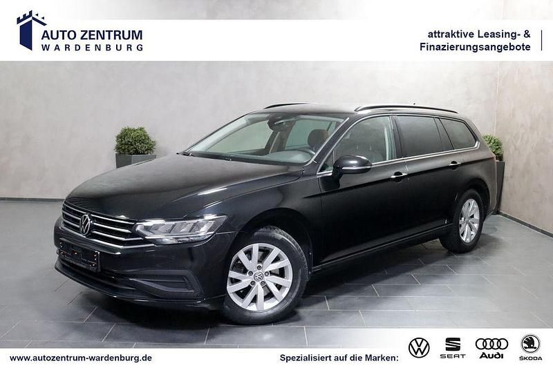 Deep black pearl metallic Gebraucht 2022 VW Passat Kombi | 20.950 € (Guter Preis) - Bild 1/4