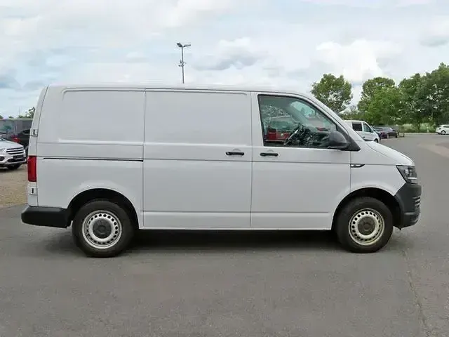 Gebraucht VW T6 102 PS (75 kW) 2018 Candyweiss Van