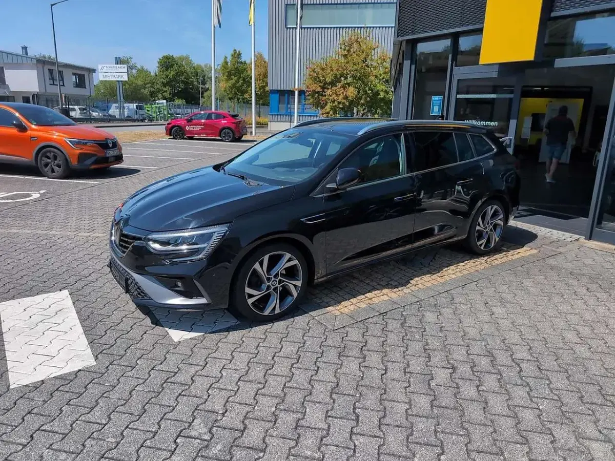 Gebraucht Renault Mégane IV Bose Edition 159 PS (116 kW) 2021 Black pearlschwarz metallic Kombi