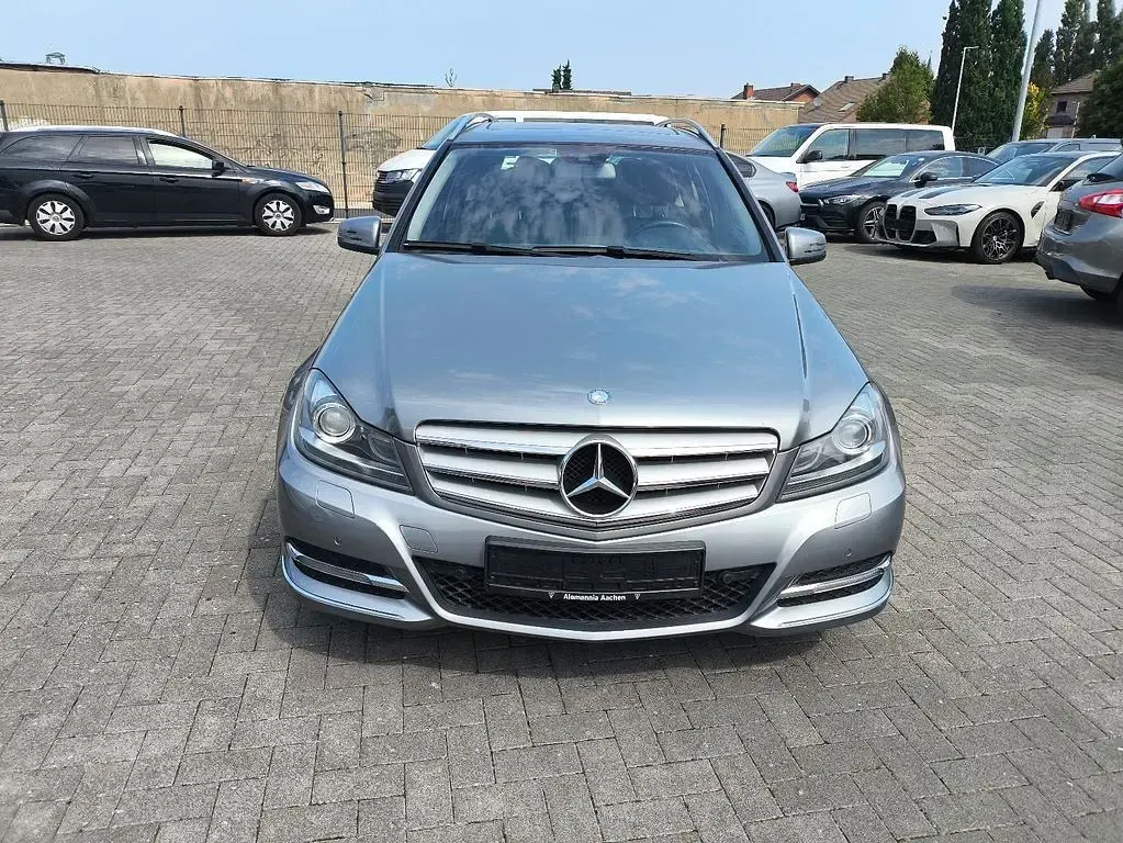 Gebraucht Mercedes C220 170 PS (125 kW) 2014 Silber Limousine