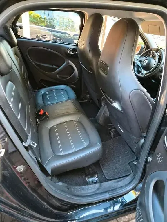 Gebraucht Smart ForFour Electric Drive 41 kW (56 PS) 2018 Schwarz Limousine