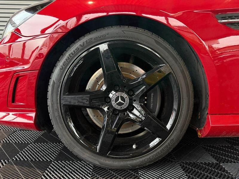 Gebraucht Mercedes SLK350 306 PS (225 kW) 2011 Rot Cabrio