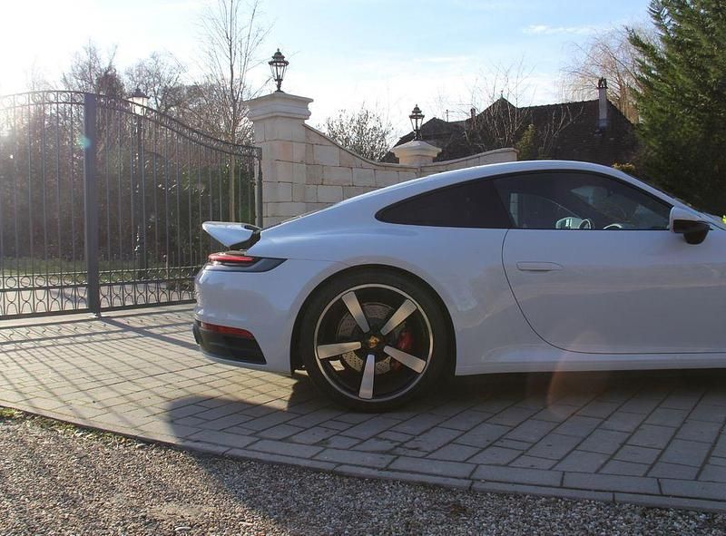 Gebraucht Porsche 911 Carrera 4S 450 PS (330 kW) 2019 Weiß