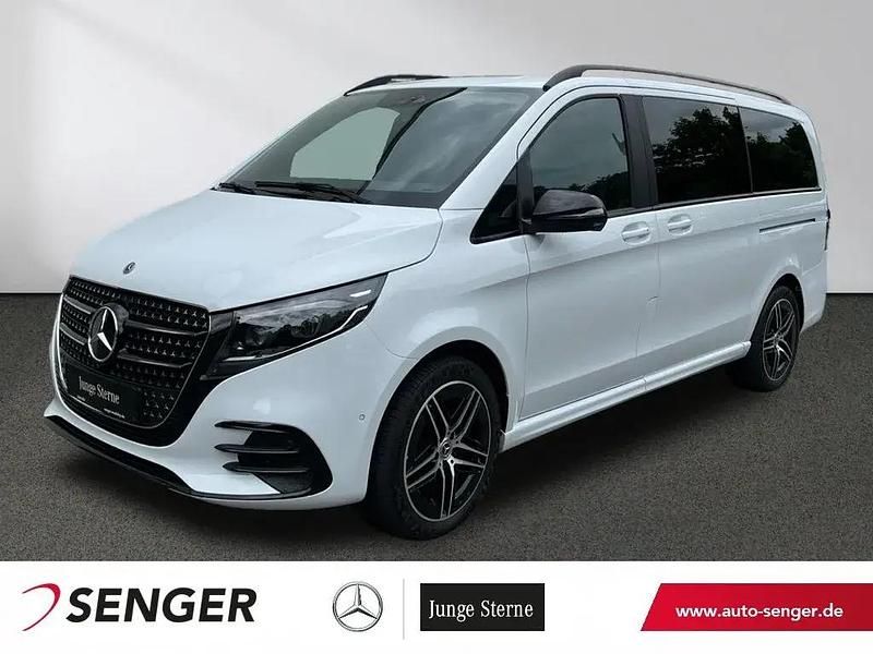 Weiß Gebraucht 2024 Mercedes V300 Avantgarde Van / Kleinbus | 83.850 € - Bild 1/1