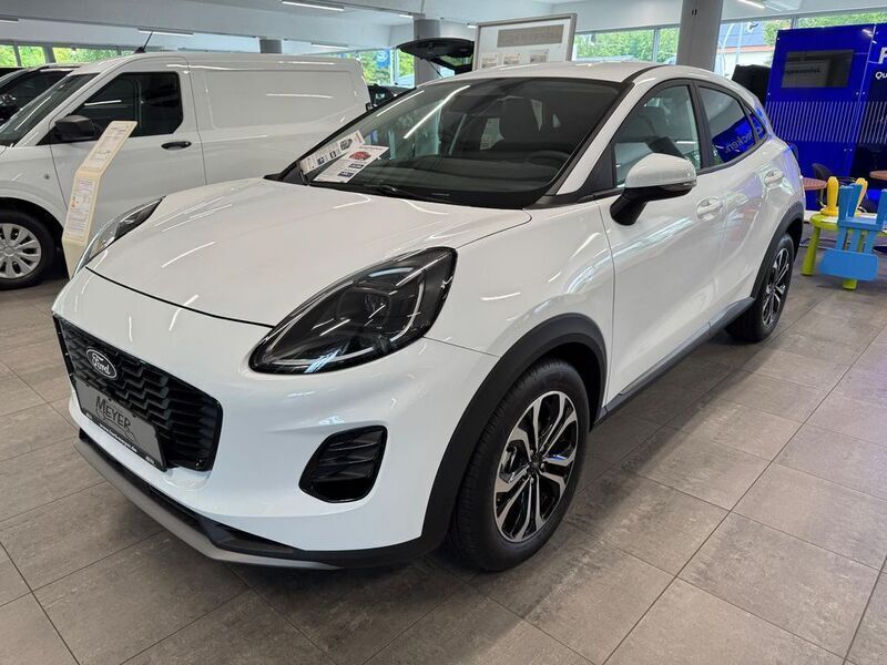 Frostweiß Gebraucht 2024 Ford Puma Titanium SUV | 24.950 € (Fairer Preis) - Bild 1/4