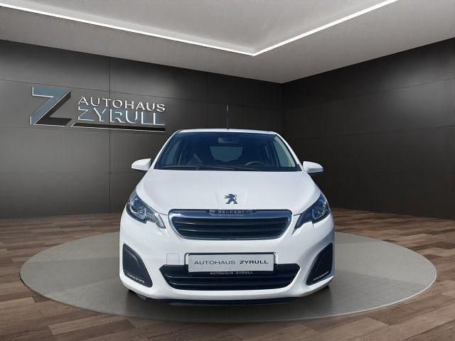 Gebraucht Peugeot 108 Active 72 PS (52 kW) 2022 Weiß Limousine