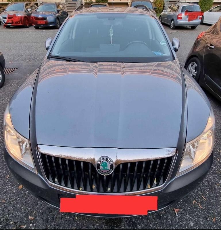 Gebraucht Skoda Octavia 140 PS (102 kW) 2013 Grau Kombi