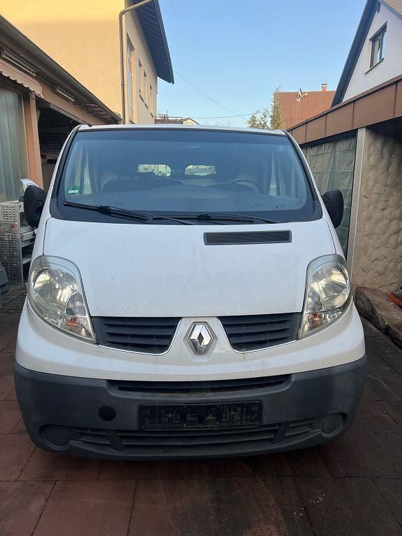 Gebraucht Renault Trafic 110 PS (80 kW) 2010 Weiß Van / Kleinbus