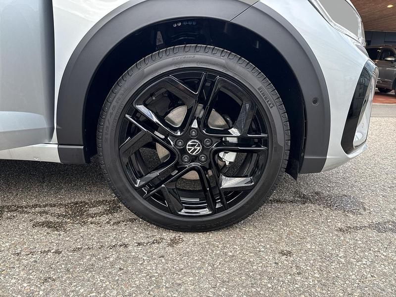 Gebraucht VW Taigo R-line 150 PS (110 kW) 2025 Silber SUV