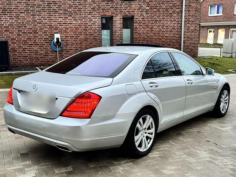 Gebraucht Mercedes S500 435 PS (319 kW) 2011 Silber Limousine