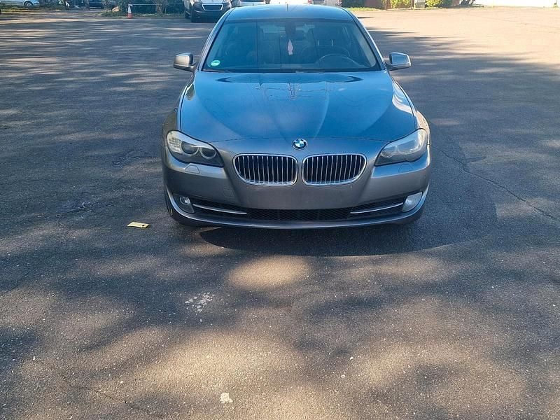 Second-hand BMW 535 306 CP (225 kW) 2010 Gri Berlinǎ