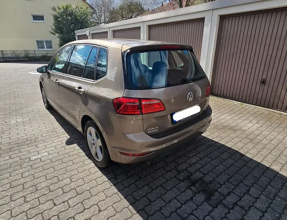 Gebraucht VW Golf Sportsvan 110 PS (80 kW) 2014 Gold Van / Kleinbus