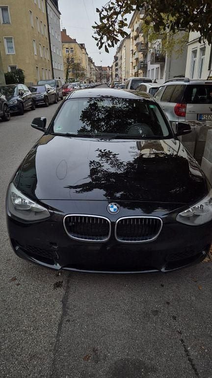 Gebraucht BMW 114 102 PS (75 kW) 2012 Schwarz Kleinwagen